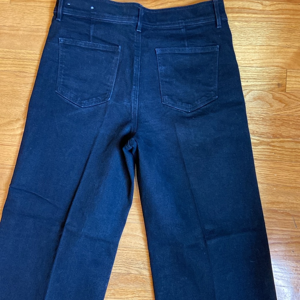 Ann Taylor Wide Crop Black Jeans. Size 12 - Picture 8 of 15